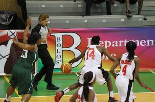 Rebeca Dávila / Foto por: FIBA Referee